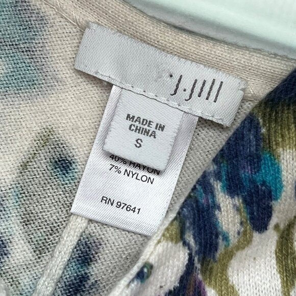 J Jill Cardigan Sweater Pleated Back Floral Button Front White Blue Size Small - Picture 12 of 12